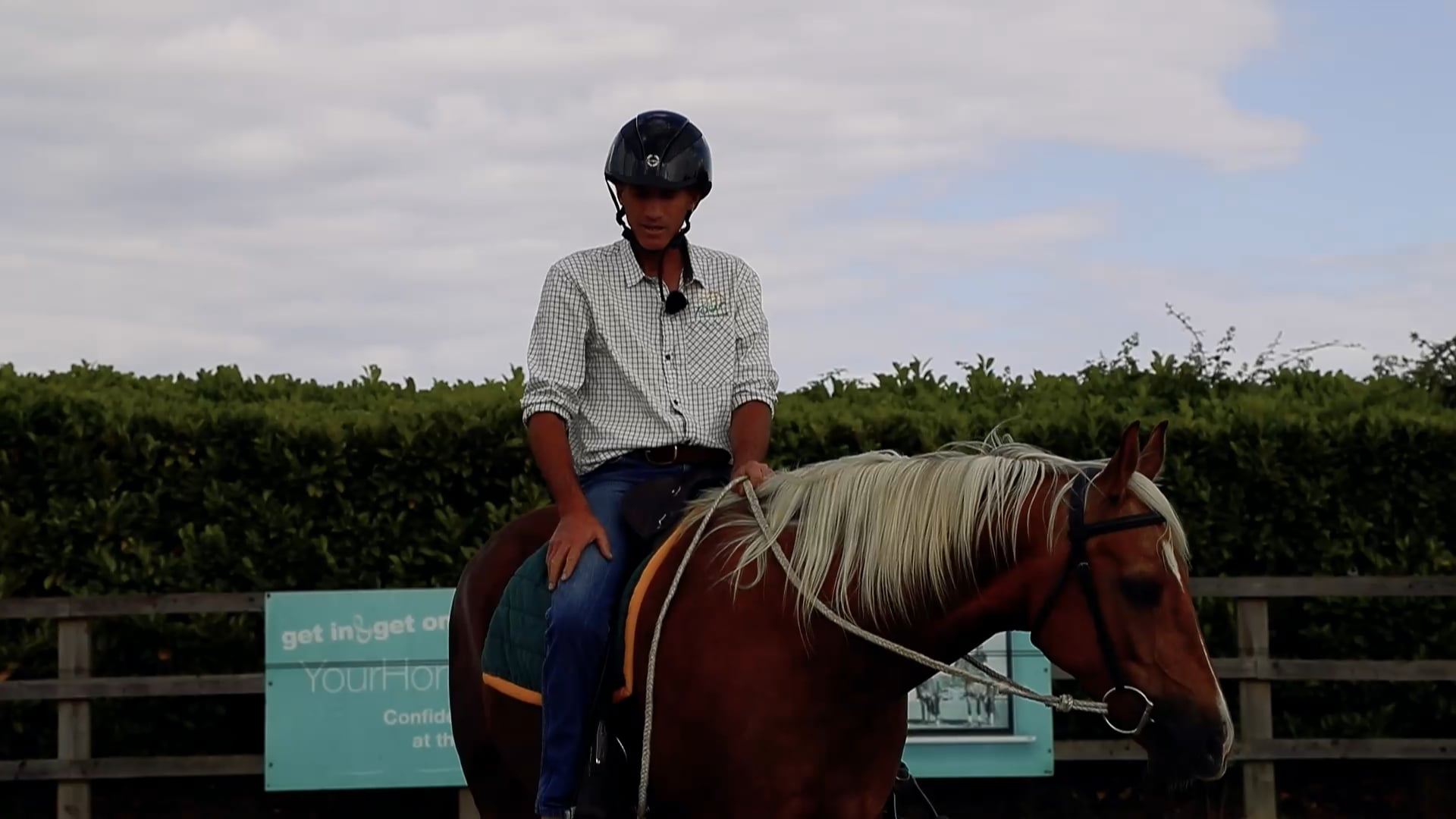 trending-tab-slider-image